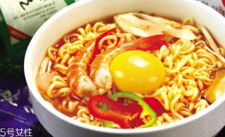 農(nóng)心辛拉面真的健康嗎？看看它非油炸的真面目