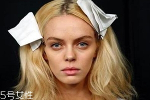 染發(fā)前為什么不能洗頭？洗掉了油脂保護(hù)膜