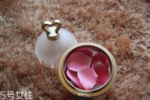 花瓣腮紅怎么做的？貌美又好用