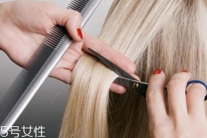 剪發(fā)能促進(jìn)頭發(fā)生長嗎？毫無關(guān)系