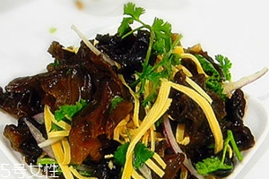 豆皮和木耳能一起吃嗎？味道非常棒