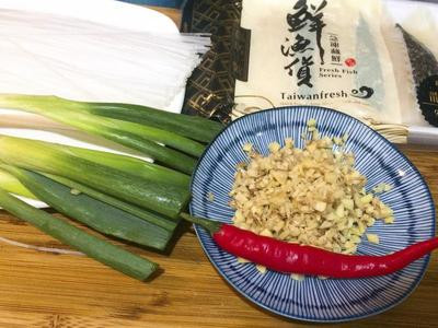 清蒸鮮魚(yú)粉絲煲怎么做 詳細(xì)步驟圖解