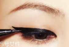 眉粉可以畫眼線嗎？
