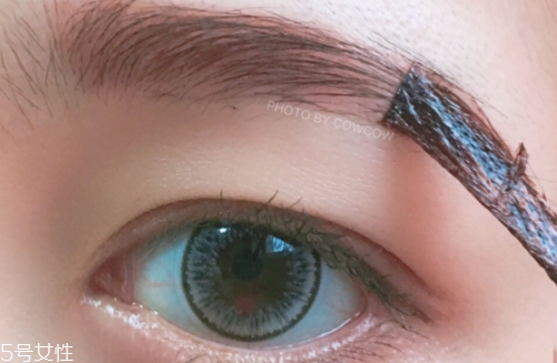 染眉膏可以持續(xù)多久？一天都不會暈妝的小秘密