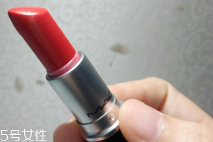 mac sweet sakura適合黃皮嗎？口紅要選擇適合自己的