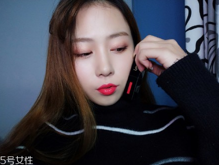 ysl圣羅蘭黑管唇釉哪個(gè)顏色好看？持久度加分