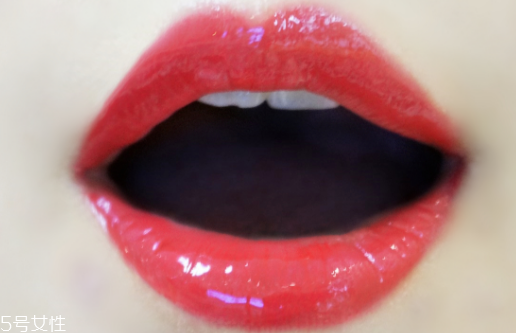 唇釉可以當(dāng)腮紅嗎？唇釉這樣涂最好看