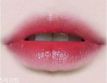 ysl唇釉怎么涂不掉色？唇部保養(yǎng)很重要