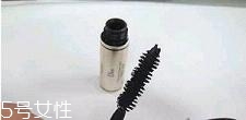 迪奧睫毛膏怎么樣？刷完睫毛膏再夾一次睫毛更卷翹