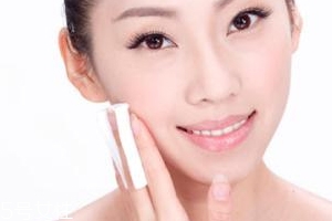 化妝棉可以用作粉撲嗎？要掌握正確方法