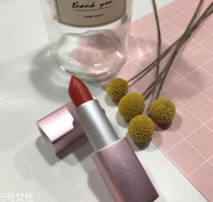 花西子是什么牌子？國貨新星品牌
