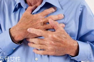 哪些人不能朝左睡覺？有“心病”人群