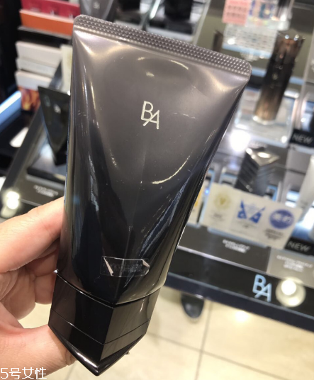 pola黑ba洗面奶好用嗎？挑不出毛病的一款洗面奶
