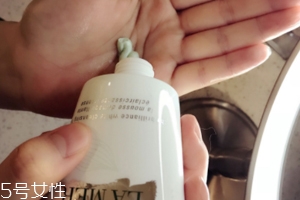 LA MER潔面泡沫為什么泡沫不多？要注意使用手法