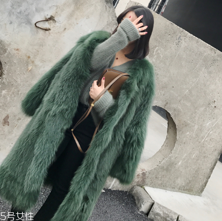 皮草可以用洗發(fā)水洗嗎？皮草最好不要水洗
