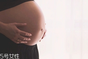 潤唇膏孕婦能用嗎？建議使用孕婦專用唇膏