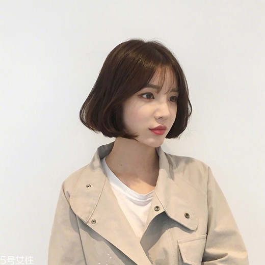 內(nèi)扣短發(fā)適合什么臉型？臉小是關(guān)鍵