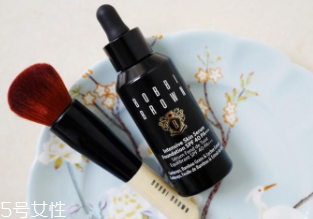 冬天護(hù)膚用霜還是乳？6款適合冬天用的護(hù)膚品推薦
