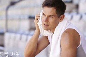 出很多汗是有益的嗎？出汗并不能排出有害物質(zhì)
