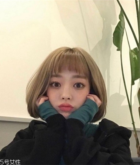 圓臉妹子適合什么發(fā)型？短發(fā)更能突顯氣質
