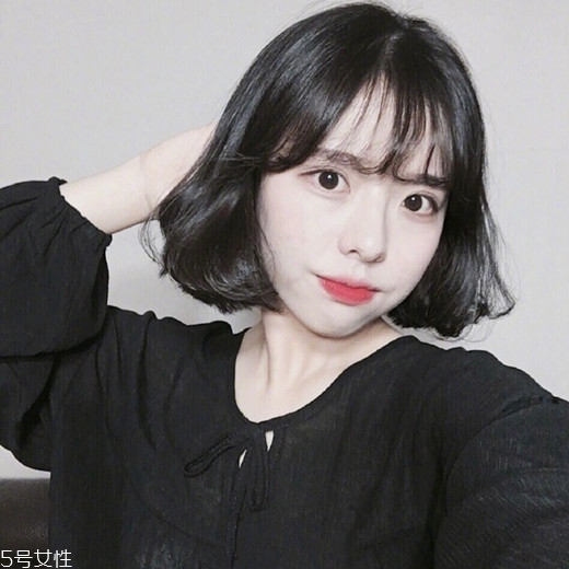 內(nèi)扣短發(fā)適合什么臉型？臉小是關(guān)鍵