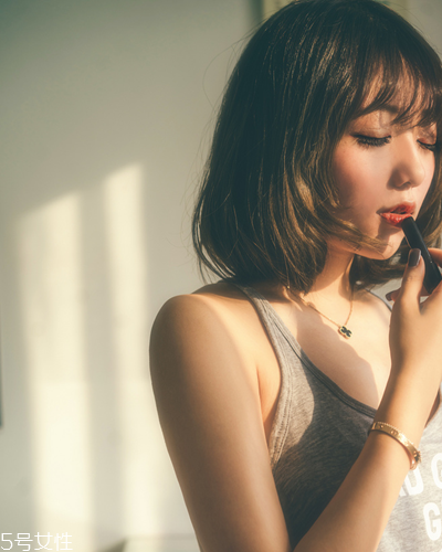 圓臉有劉海好還是沒有劉海好？頭發(fā)少又細(xì)不適合短發(fā)