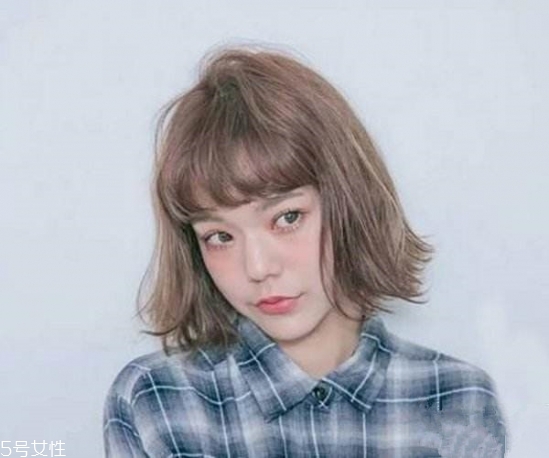 齊肩發(fā)怎么燙好看？女生發(fā)型設(shè)計與臉形搭配