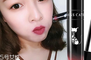 透明唇蜜哪個(gè)牌子好？打造玻璃唇效果