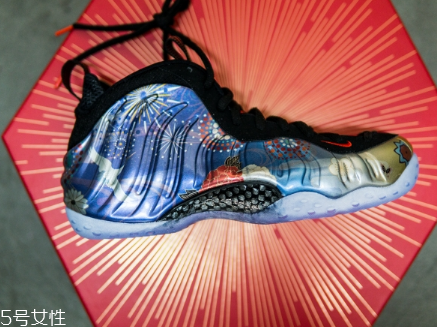 nike air foamposite one cny新年煙花噴開箱測評(píng)