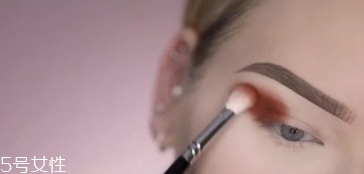 huda beauty沙漠盤怎么畫？油管大神一步步示范