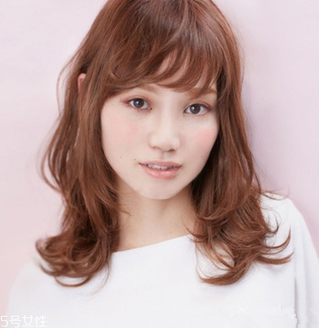 鵝蛋臉扎什么馬尾好看？肉肉臉適合這些發(fā)型