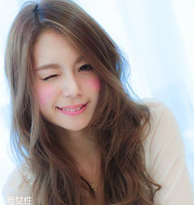 鵝蛋臉扎什么馬尾好看？肉肉臉適合這些發(fā)型