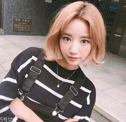短發(fā)適合扎什么發(fā)型？剪短發(fā)這么好看