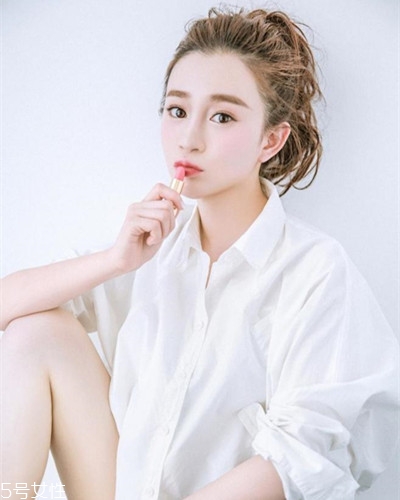 鵝蛋臉扎什么馬尾好看？肉肉臉適合這些發(fā)型