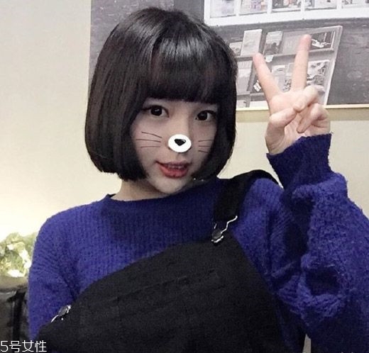 小個子女生適合什么發(fā)型？蓬松隨意效果
