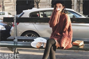 毛衣是羊絨好還是羊毛好？羊絨羊毛材質(zhì)大對(duì)比