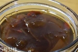 冰糖雪梨膏孕婦能吃嗎？孕婦吃冰糖雪梨膏適量最好