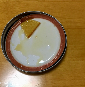 冰糖雪梨膏孕婦能吃嗎？孕婦吃冰糖雪梨膏適量最好