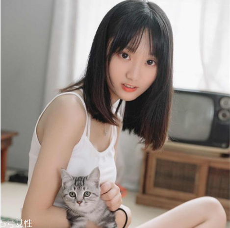 齊肩直發(fā)染什么顏色好看？簡單好看的齊肩發(fā)扎法