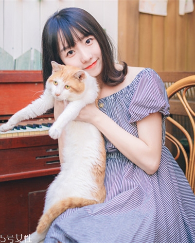 小個子女生適合什么發(fā)型？蓬松隨意效果