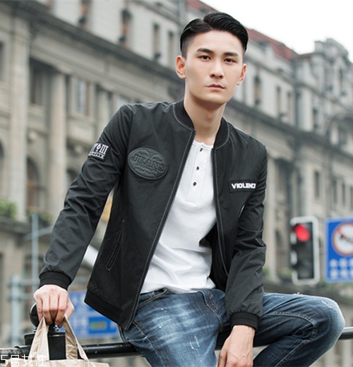 2018男生流行什么發(fā)型款式？2018男生染發(fā)顏色推薦