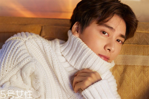 男生頭發(fā)稀疏適合什么發(fā)型？圓形劉海很好看