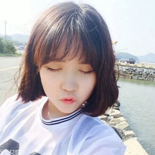 空氣劉海往上翹怎么辦？好前衛(wèi)的空氣劉海
