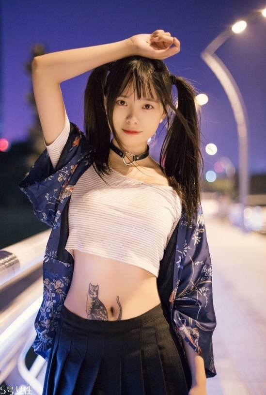 2018冬天流行什么發(fā)色？簡單漂亮的披肩發(fā)