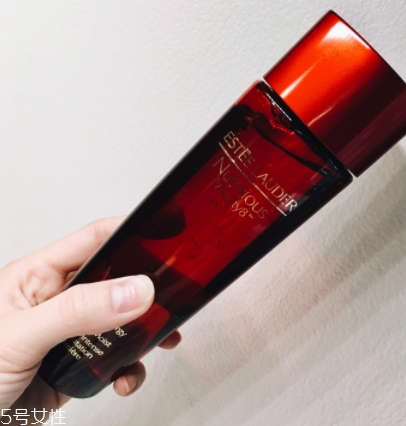 雅詩蘭黛紅石榴和雪花秀滋陰哪個好？