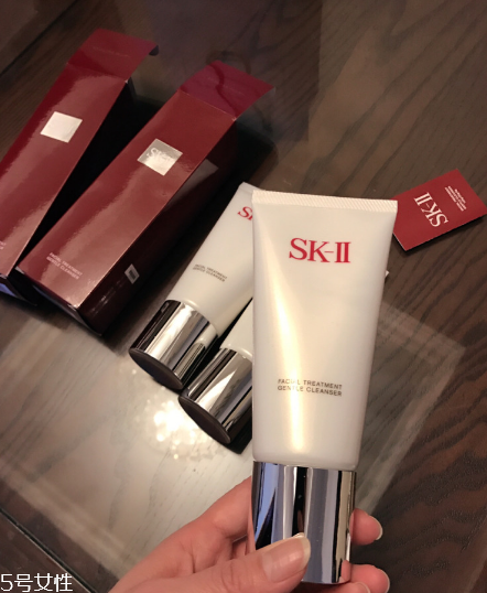 sk2洗面奶和cpb洗面奶哪個好用？無限回購的洗面奶