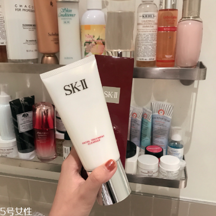 sk2洗面奶和cpb洗面奶哪個好用？無限回購的洗面奶