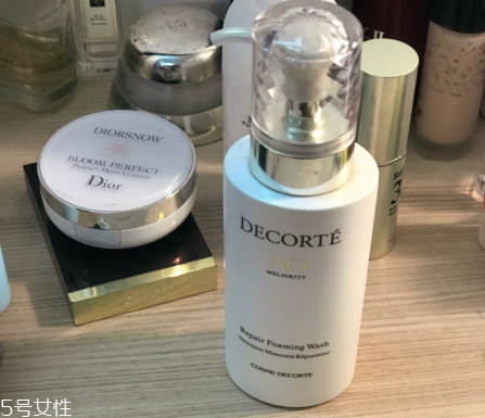 sk2氨基酸泡沫潔面乳霜好用嗎？最愛洗面奶