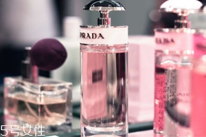 普拉達(dá)香水適合什么年齡？輕熟女人香