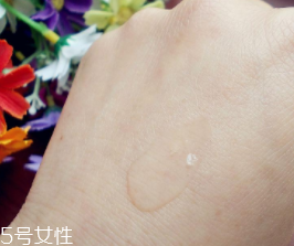 ipsa流金水什么味道？爛荔枝的味道